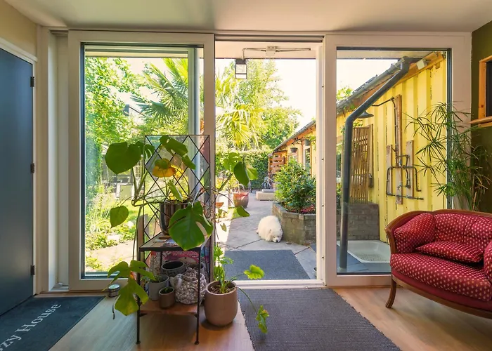 Tiny House - Fietsverhuur, Eigen Keuken En Badkamer Nimega