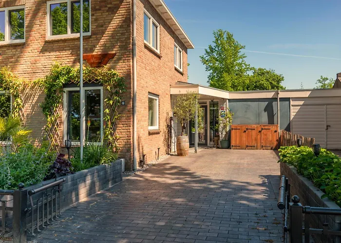 Tiny House - Fietsverhuur, Eigen Keuken En Badkamer Nimega