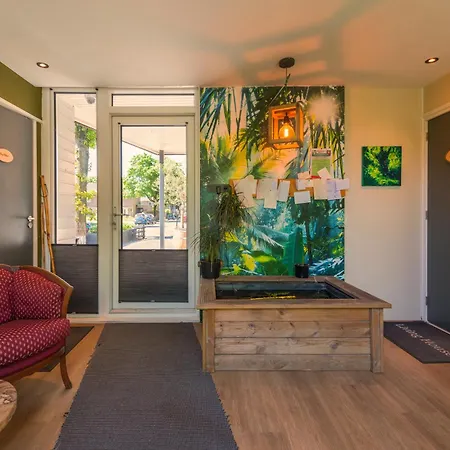 Lägenhet Tiny House - Fietsverhuur, Eigen Keuken En Badkamer